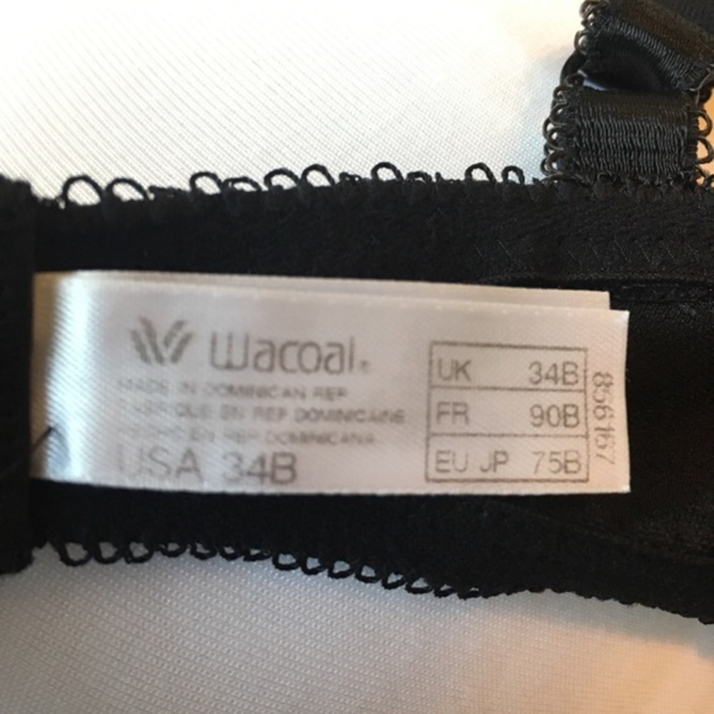 Wacoal Breast cancer awareness wire-free bra - Picture 6 of 6